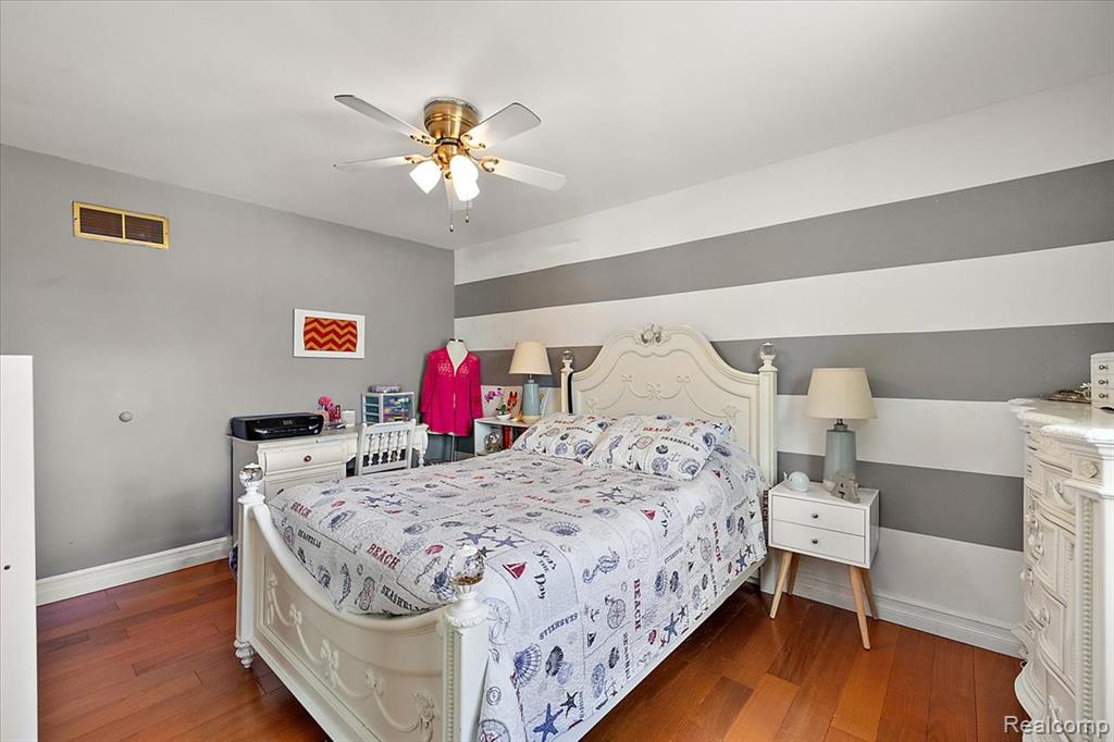 40058 Fraser Drive, Sterling Heights, MI 48310 — Photo 39