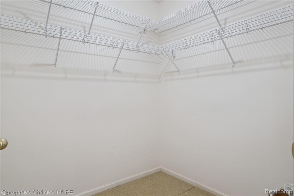 4831 Sunderland Drive, Sterling Heights, MI 48314 — Photo 27