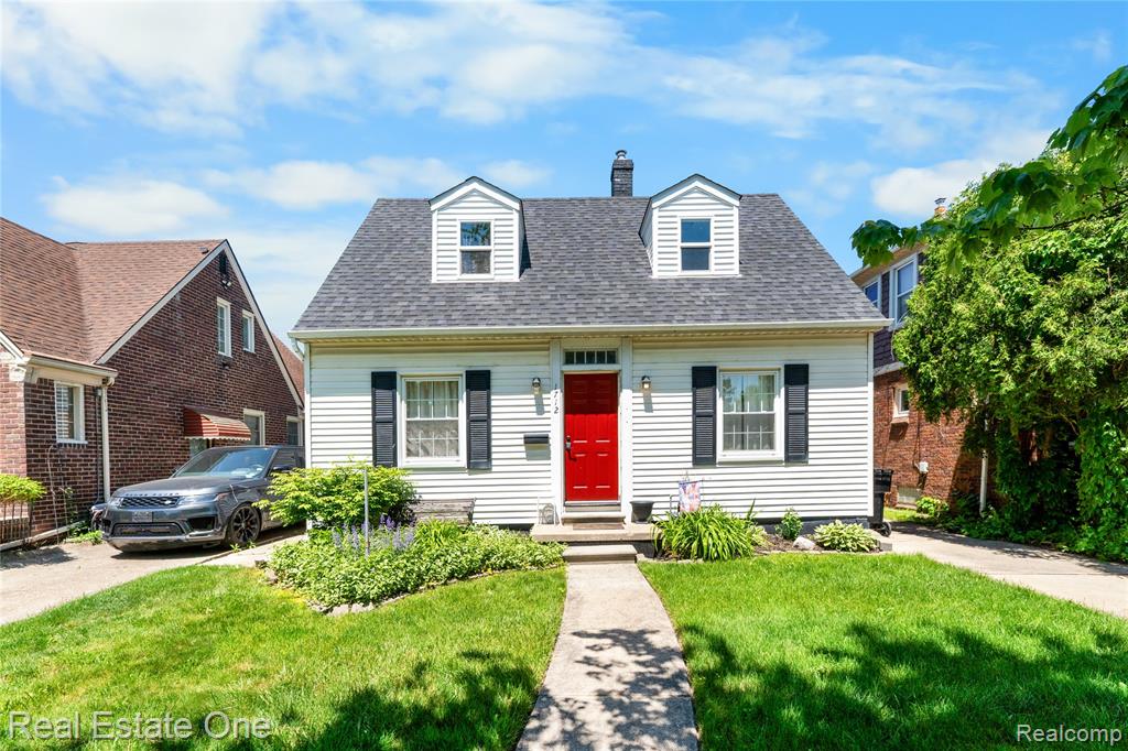 1712 Ash Street, Wyandotte, MI 48192 — Photo 2