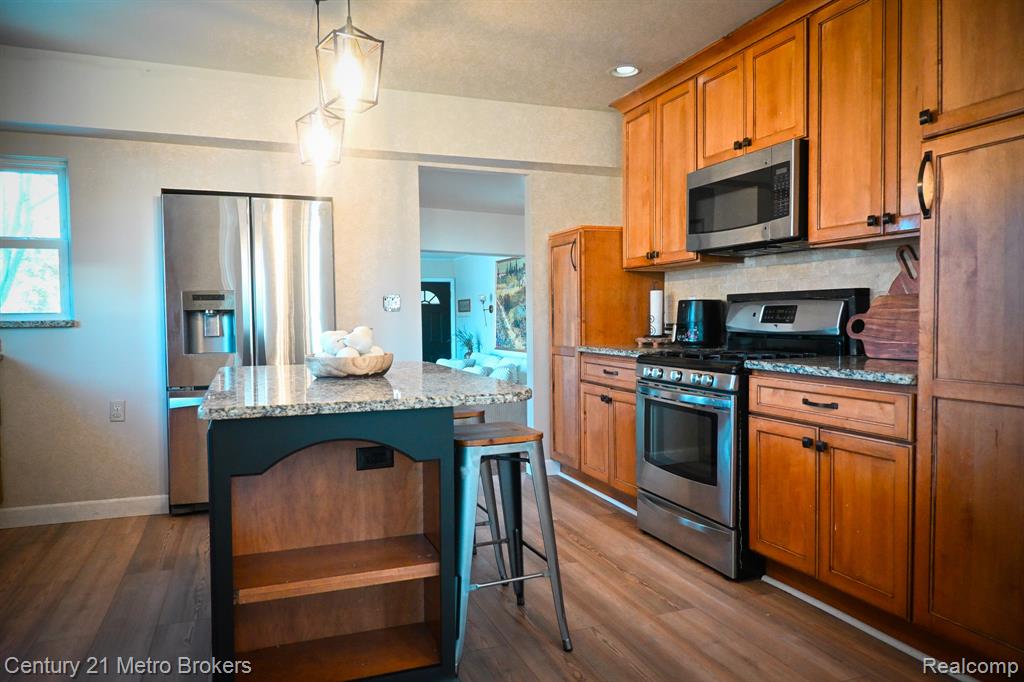 433 Dutch Mill Drive, Flushing, MI 48433 — Photo 11