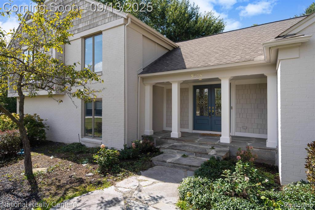 5118 Vincennes Court, Bloomfield Hills, MI 48302 — Photo 2