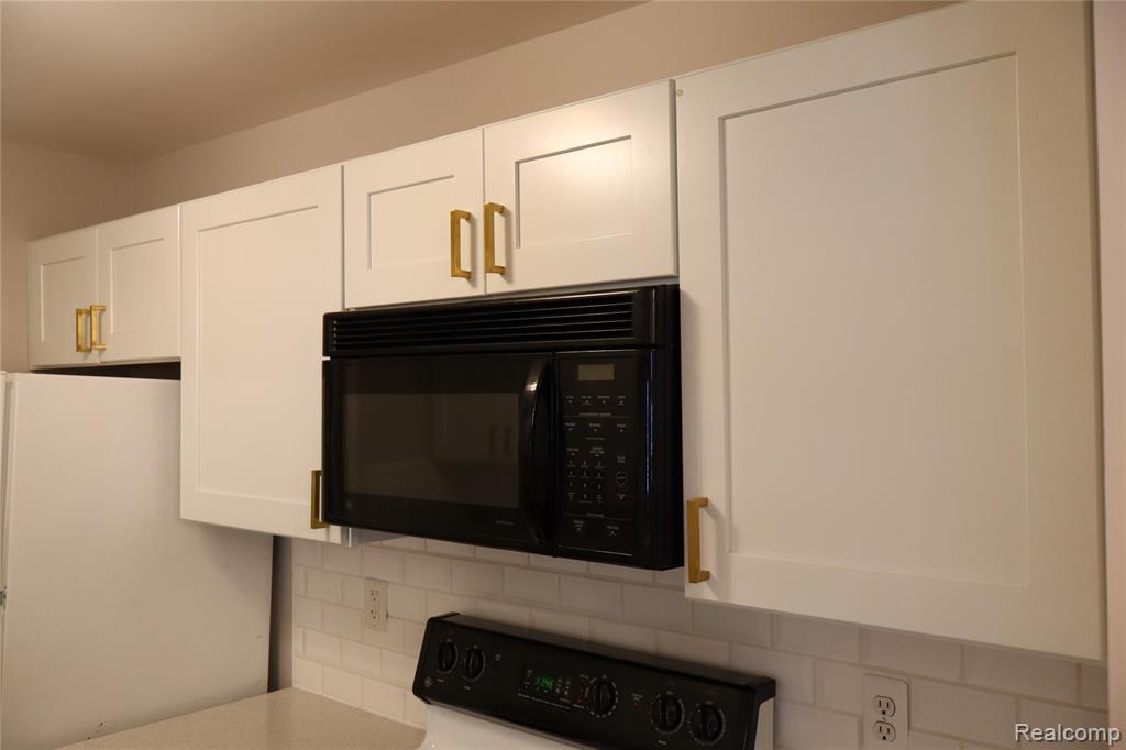 44982 Marigold Drive, Sterling Heights, MI 48314 — Photo 18