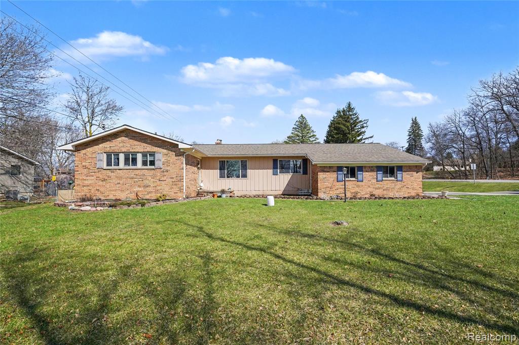 12519 Jennings Road, Linden, MI 48451 — Photo 2