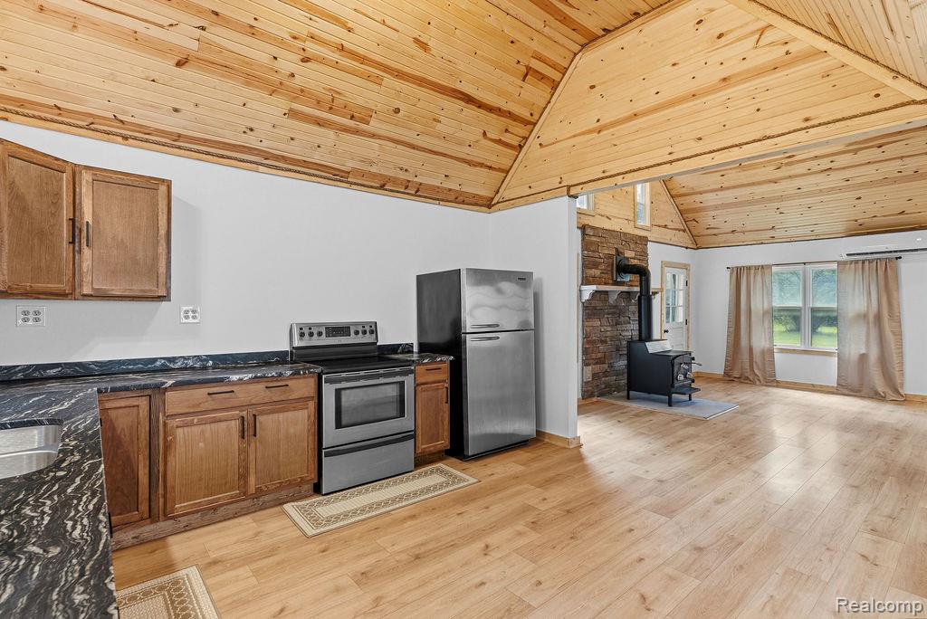 6256 Turner Road, Flushing, MI 48433 — Photo 9