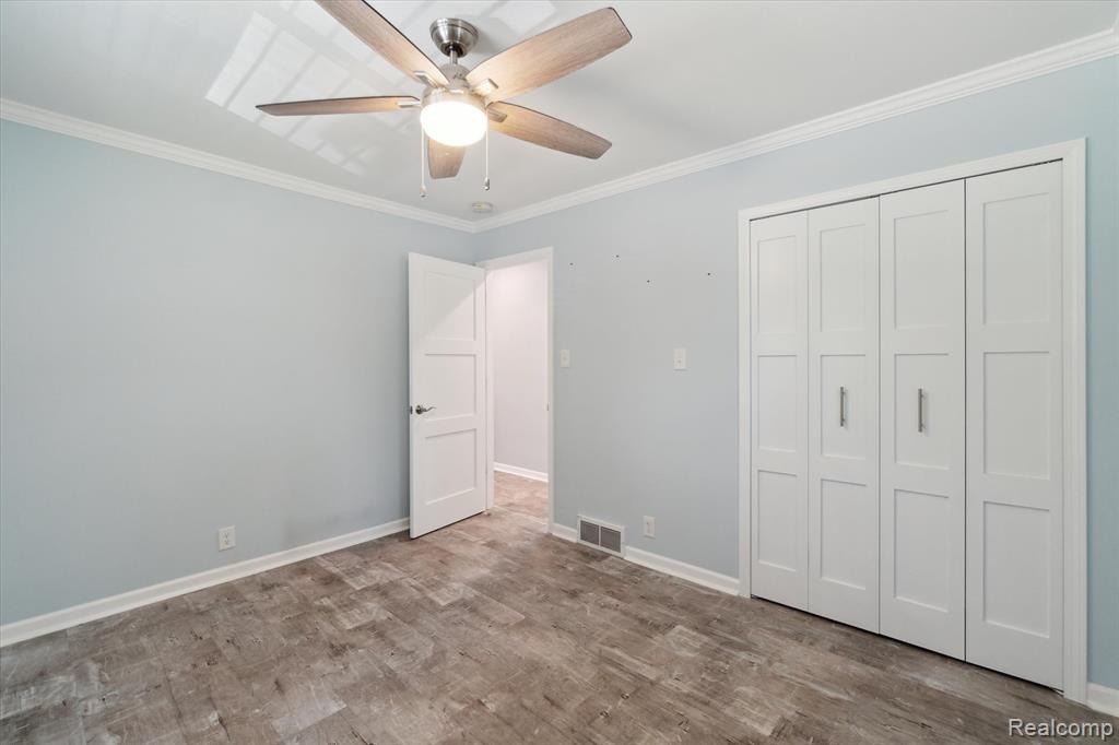 7262 Hatchery Road, Waterford, MI 48327 — Photo 15