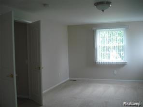 5080 PRENTIS Drive, Troy, MI 48085 — Photo 13