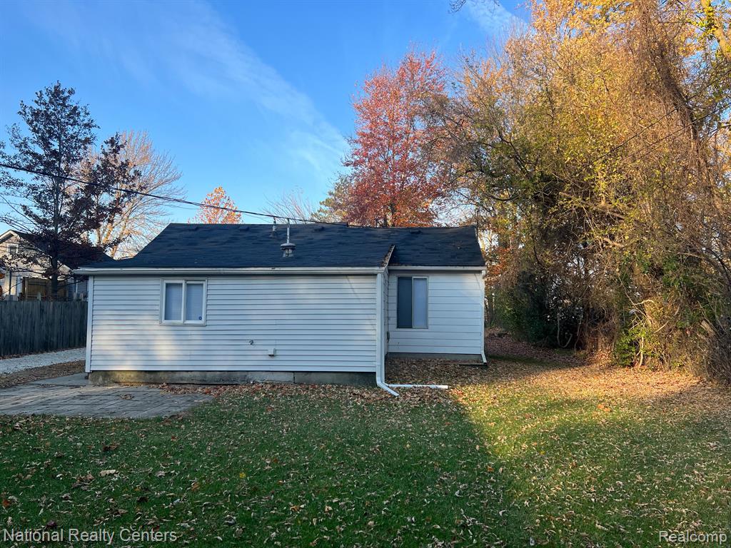 7683 BECK Road, Belleville, MI 48111 — Photo 12