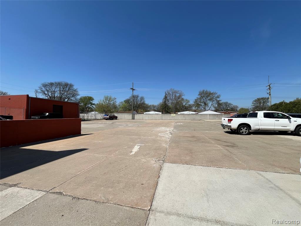 30549 Stephenson Highway, Madison Heights, MI 48071 — Photo 19