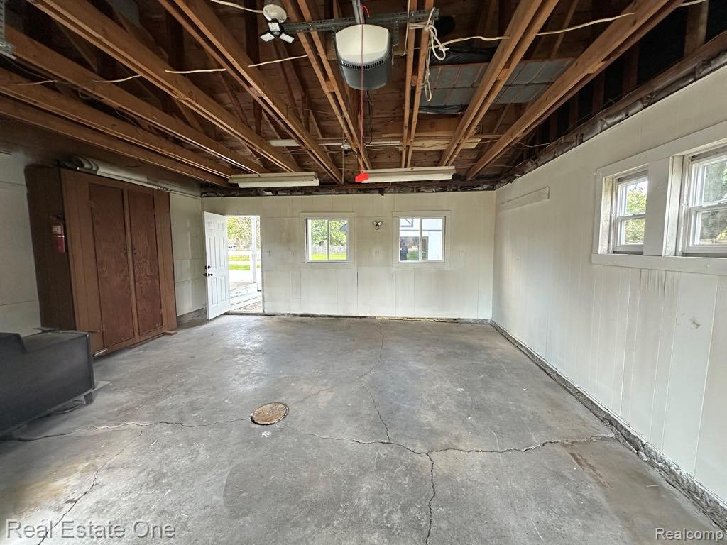 5481 Belsay Road, Grand Blanc, MI 48439 — Photo 22