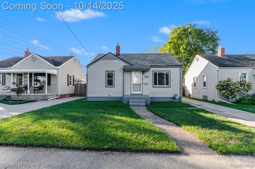 933 Antoine Street, Wyandotte, MI 48192 — Photo 5