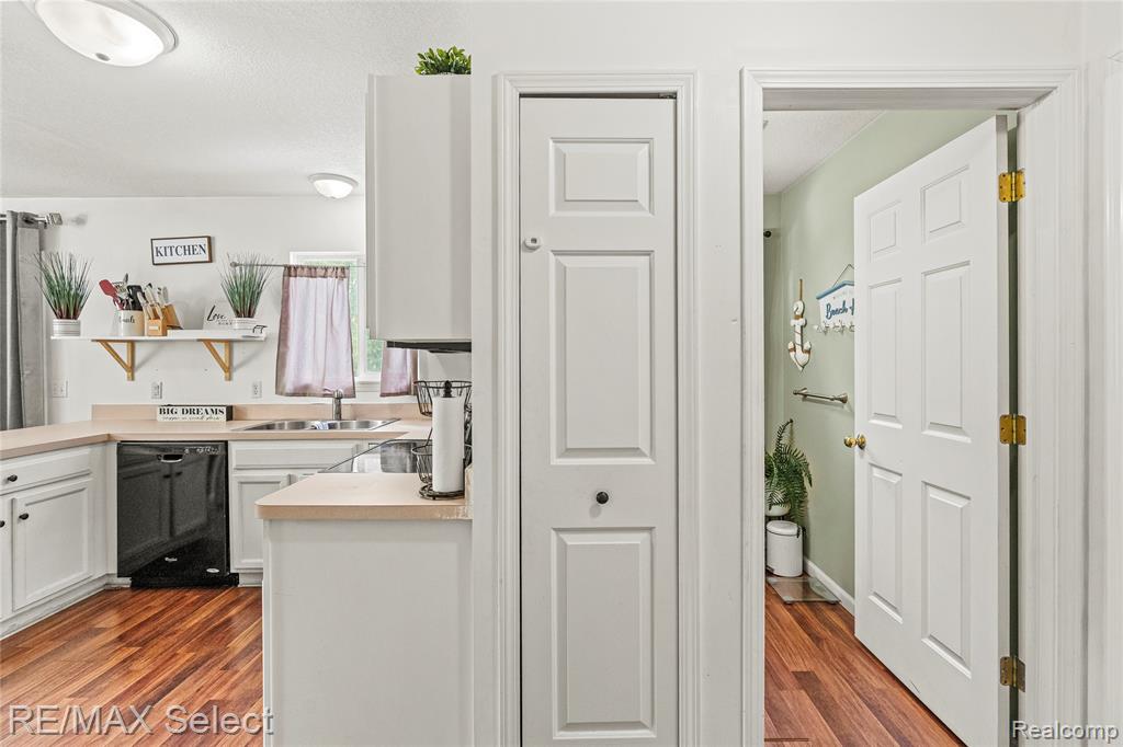 4399 Eagle Lane, Burton, MI 48519 — Photo 15