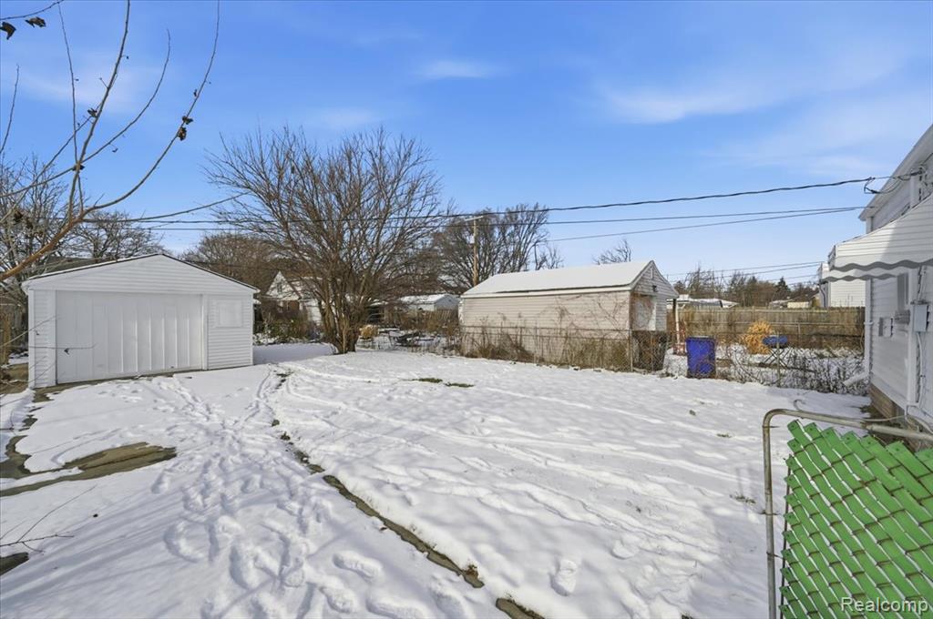 6751 Memorial Avenue, Detroit, MI 48228 — Photo 34
