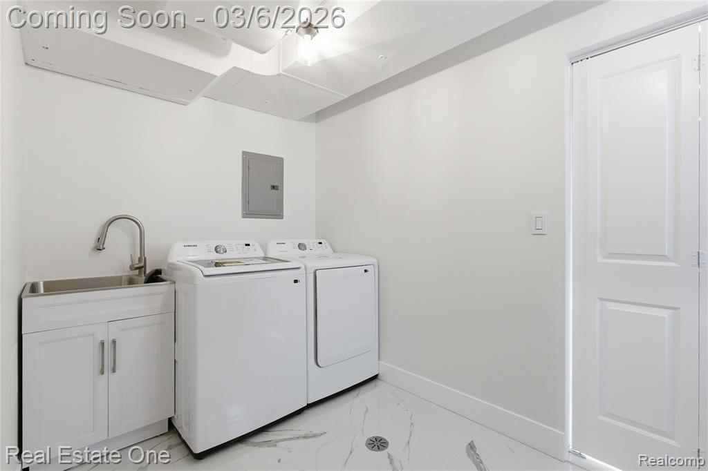 5008 McKinley Street, Dearborn Heights, MI 48125 — Photo 14