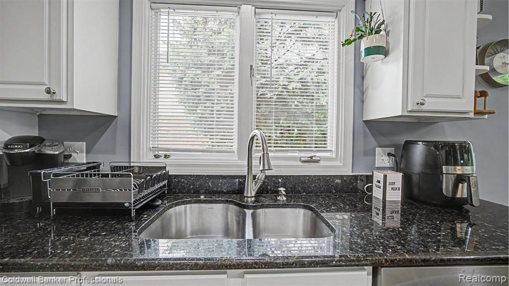 43662 Vintners Place Drive, Sterling Heights, MI 48314 — Photo 20