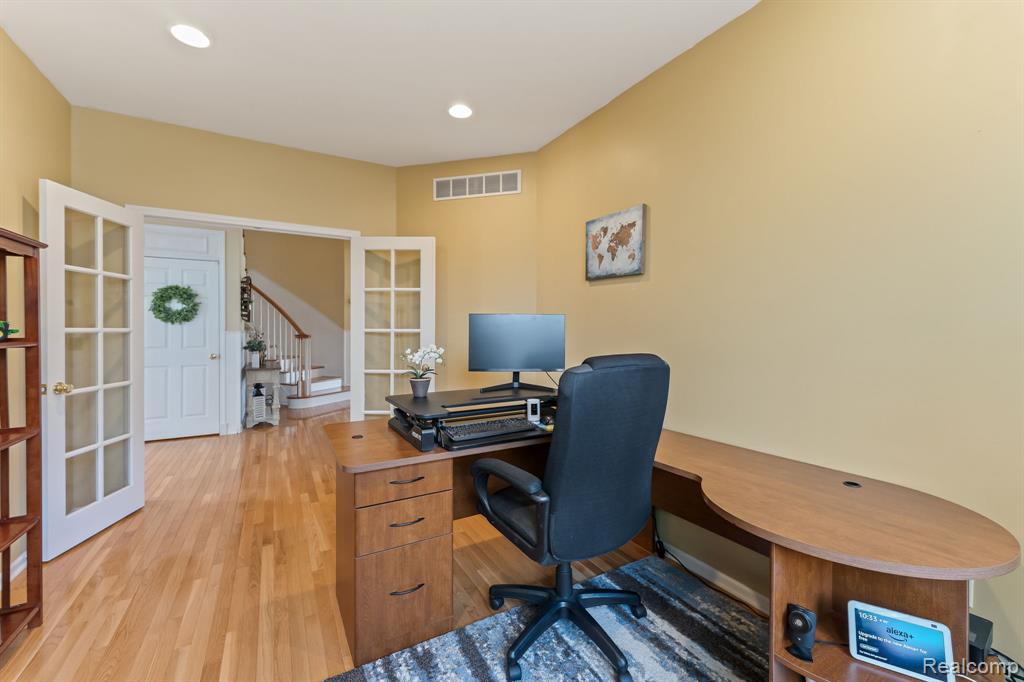 6060 Balmoral Way, Commerce Twp, MI 48382 — Photo 14