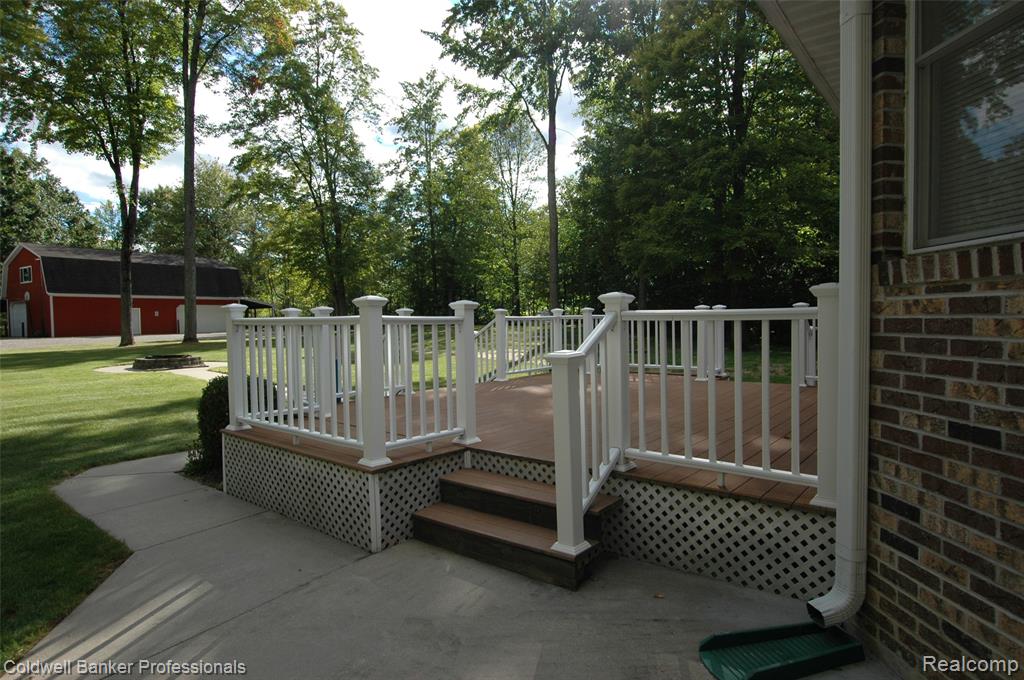 4266 River Drive NE, Gladwin, MI 48610 — Photo 11
