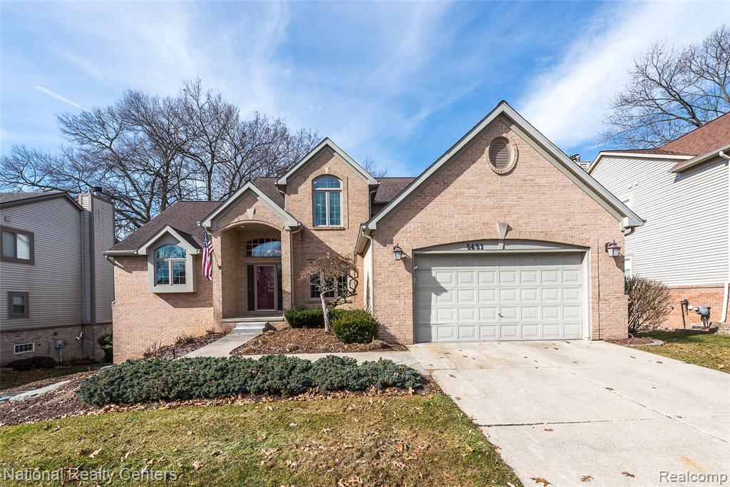 5451 Wentworth Drive, Commerce Twp, MI 48382 — front exterior