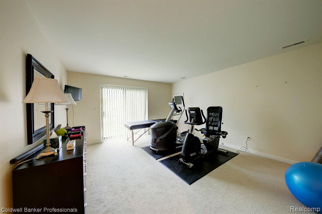 1921 Pine Ridge Lane, Bloomfield Hills, MI 48302 — Photo 52