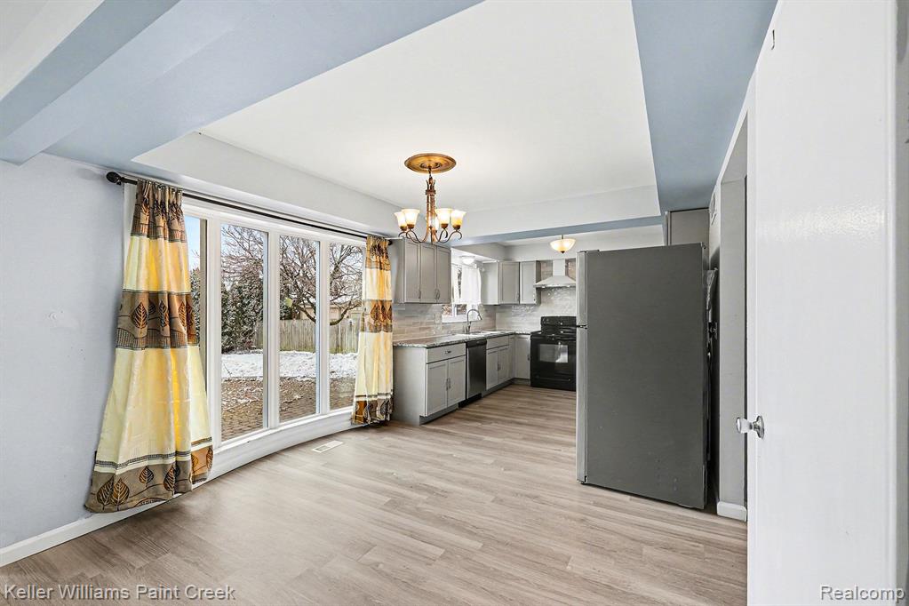 47064 Sarnus Drive, Macomb, MI 48044 — Photo 19