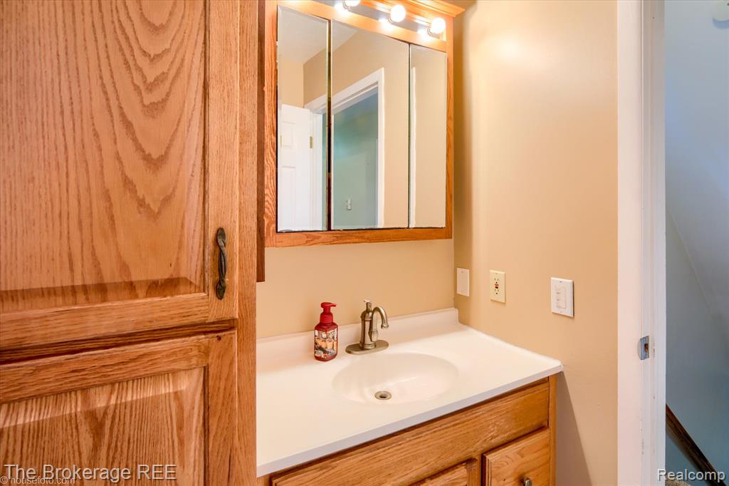 5506 Canonsburg Road, Grand Blanc, MI 48439 — Photo 33