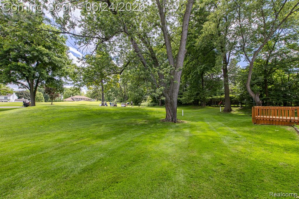 710 Basswood Drive, Rochester Hills, MI 48309 — Photo 4