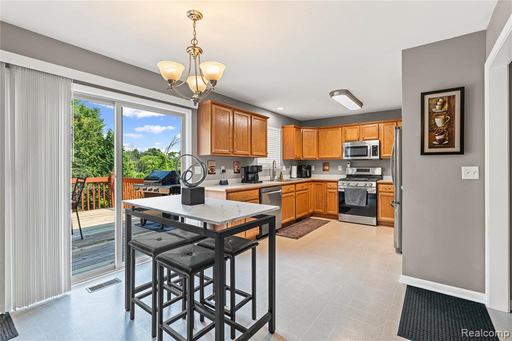 838 Star Drive, Davison, MI 48423 — Photo 4