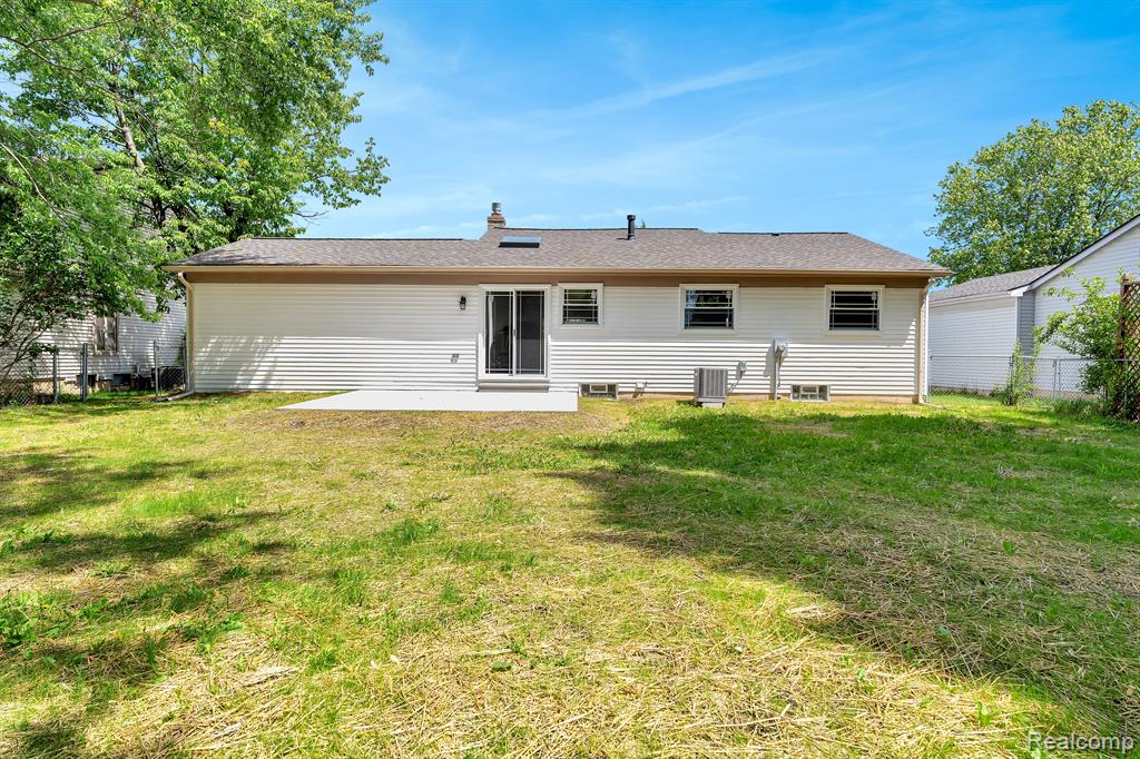 41441 Cumberland Drive, Canton, MI 48188 — Photo 30