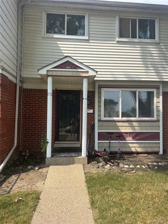20041 Abrahm Street, Clinton Twp, MI 48035