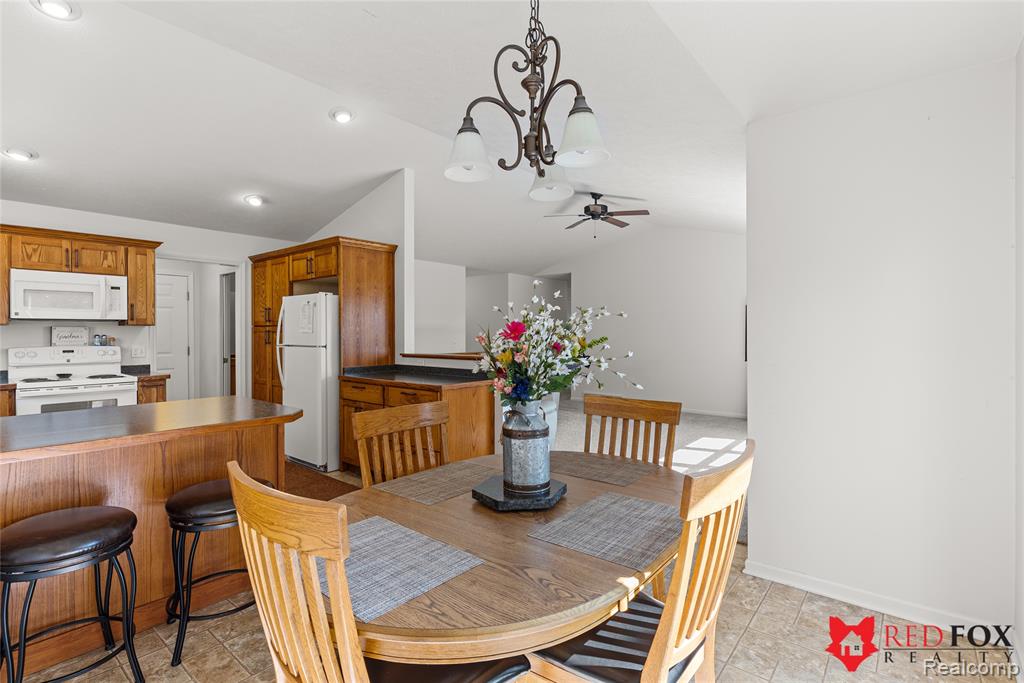 8110 Middleton Road, Corunna, MI 48817 — Photo 17