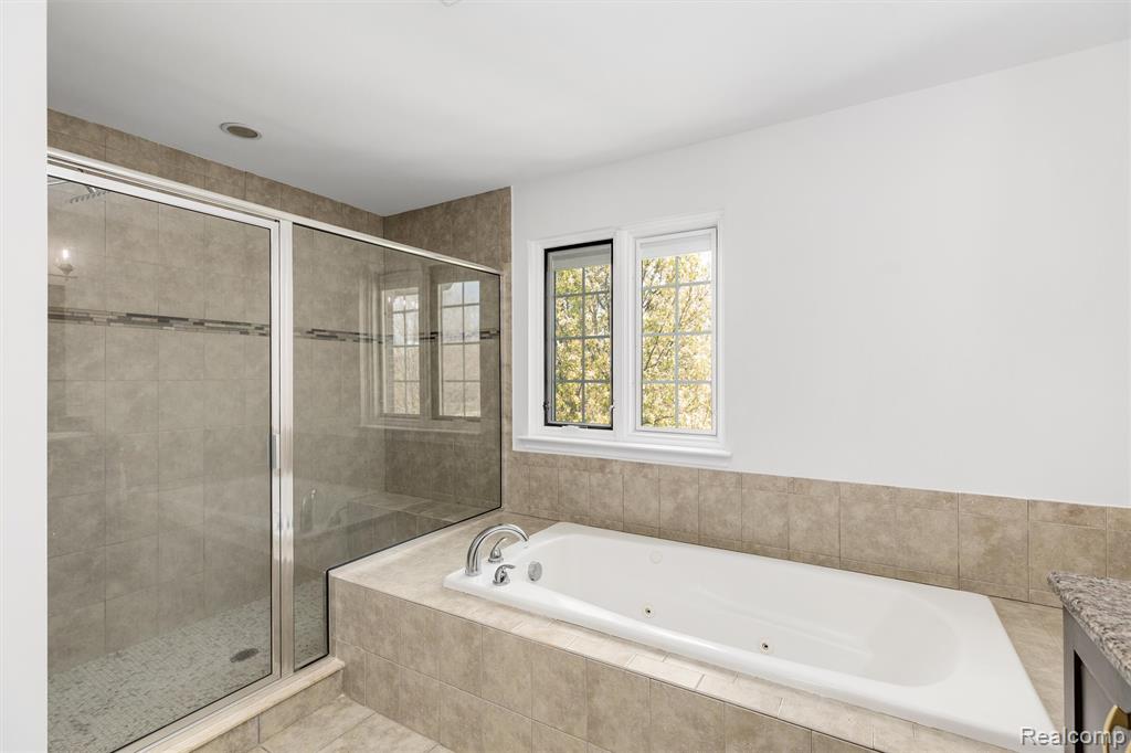 2862 Bay Hill Court, Oakland, MI — Photo 28