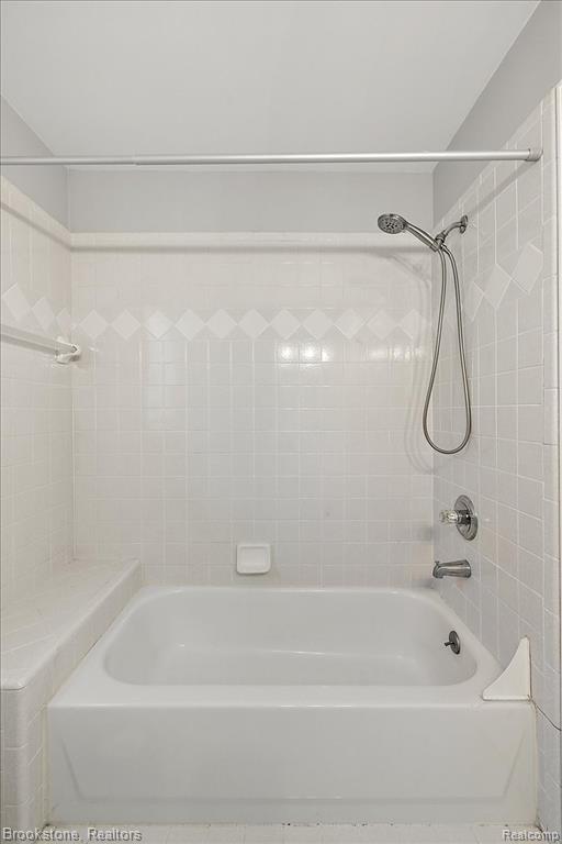 54643 Berryfield Drive, Macomb, MI 48042 — Photo 31