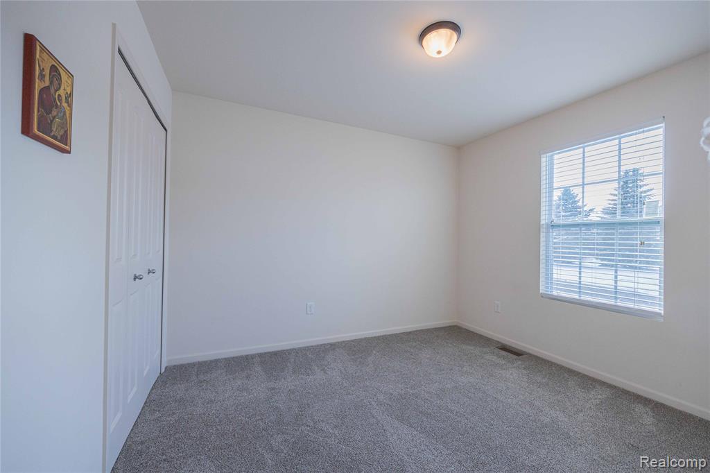 17155 Theresa Lane, New Boston, MI 48164 — Photo 5