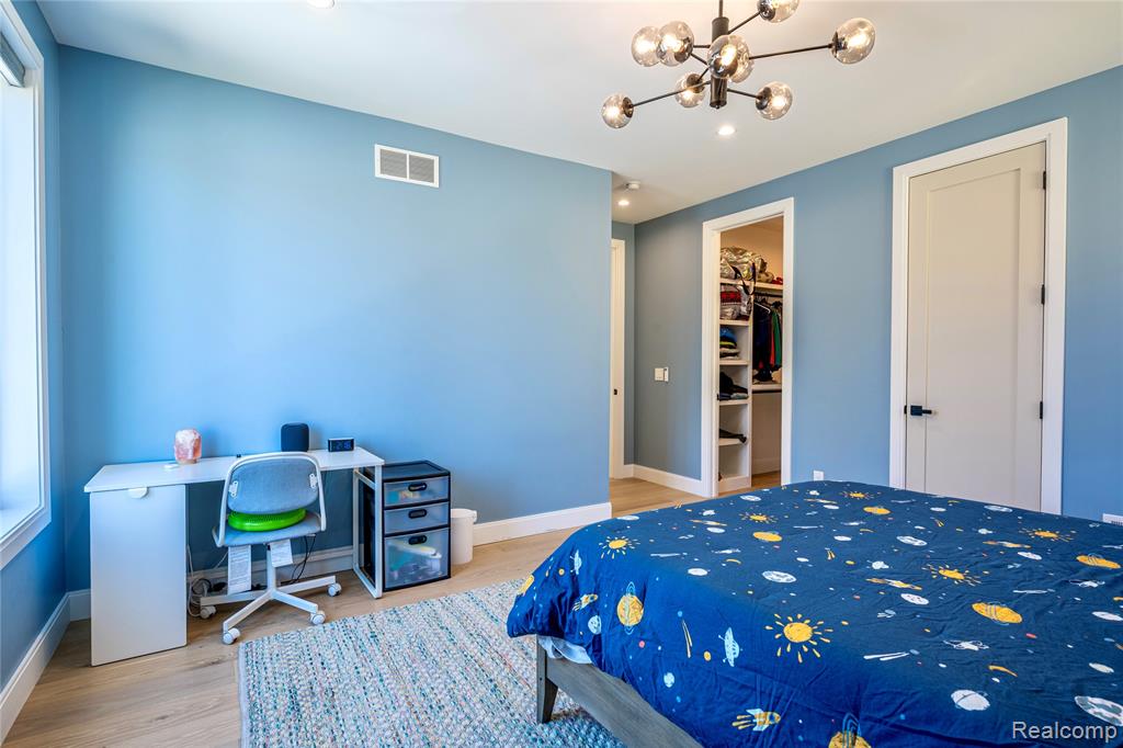 828 Cherokee Avenue, Royal Oak, MI 48067 — Photo 40