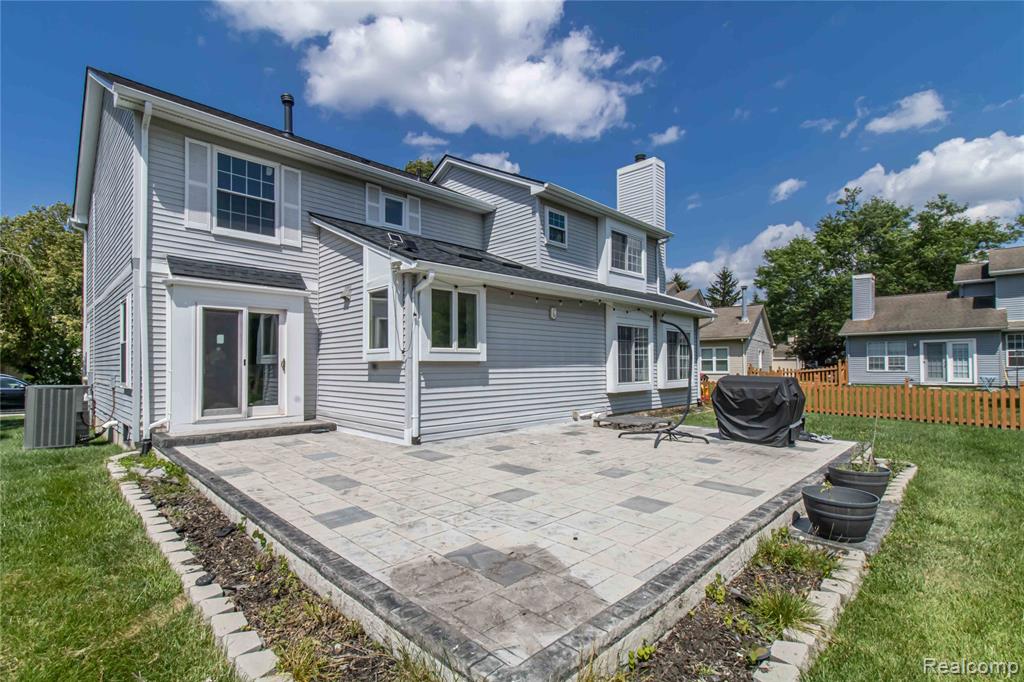 47302 Butler Lane, Novi, MI — Photo 50