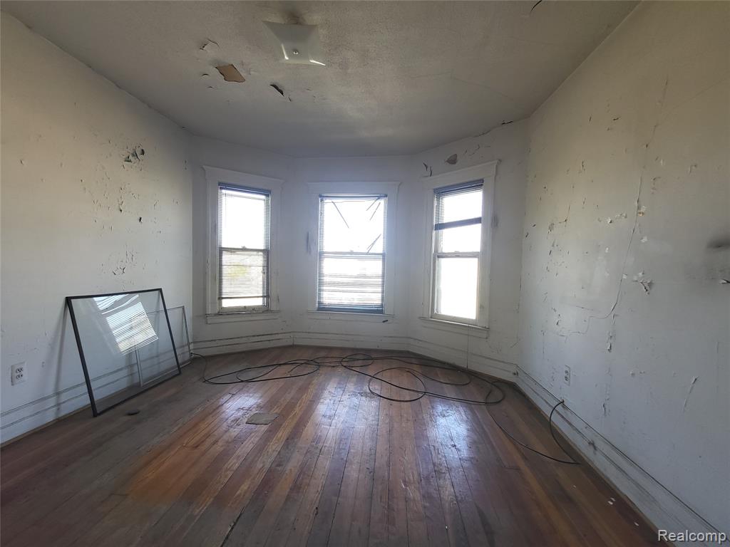 600 Harmon Street, Detroit, MI 48202 — Photo 13