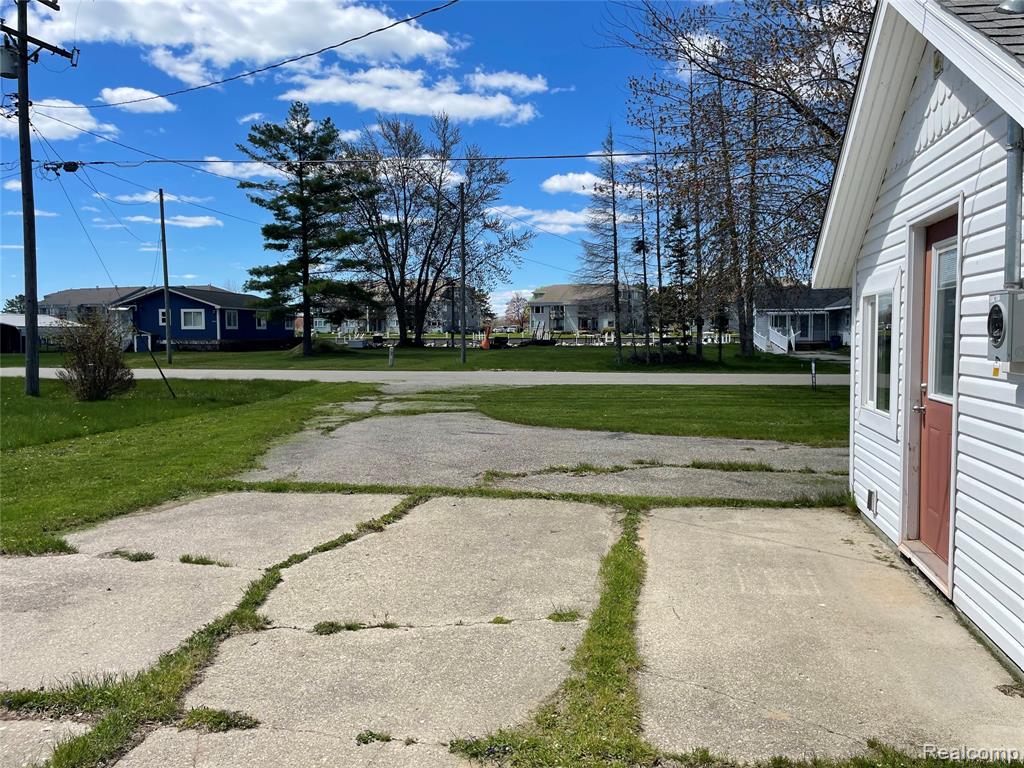 1847 S Riverside Drive, Au Gres, MI 48703 — Photo 4