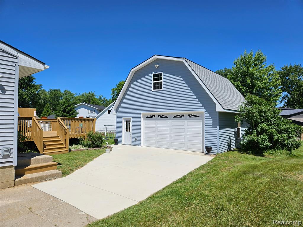 9551 KRESS Road, Pinckney, MI 48169 — Photo 2