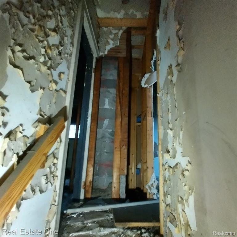 4266 WAVERLY Street, Detroit, MI 48238 — Photo 32