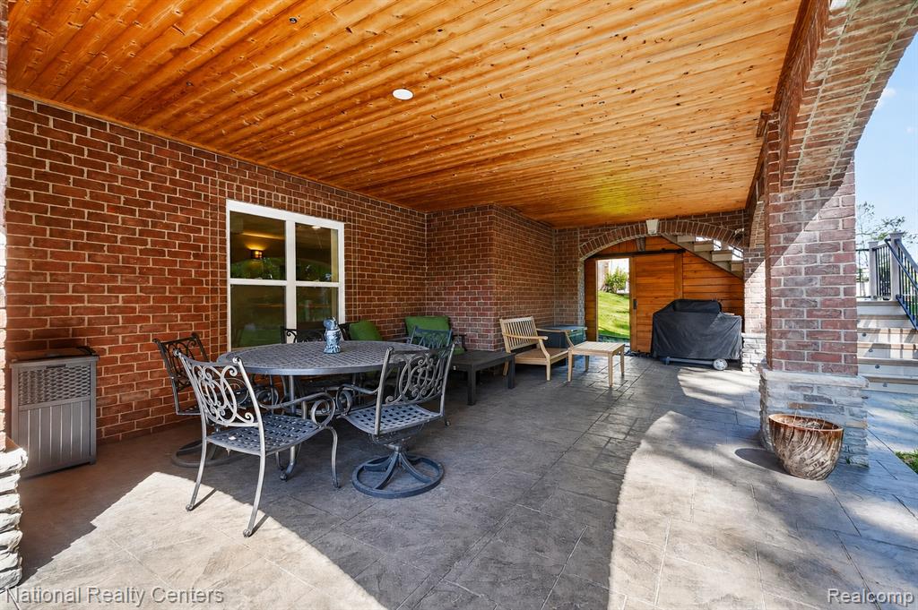 58160 International Drive, South Lyon, MI 48178 — Photo 54