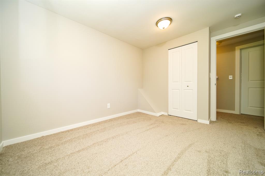 48297 Mallard Drive, New Baltimore, MI 48047 — Photo 56