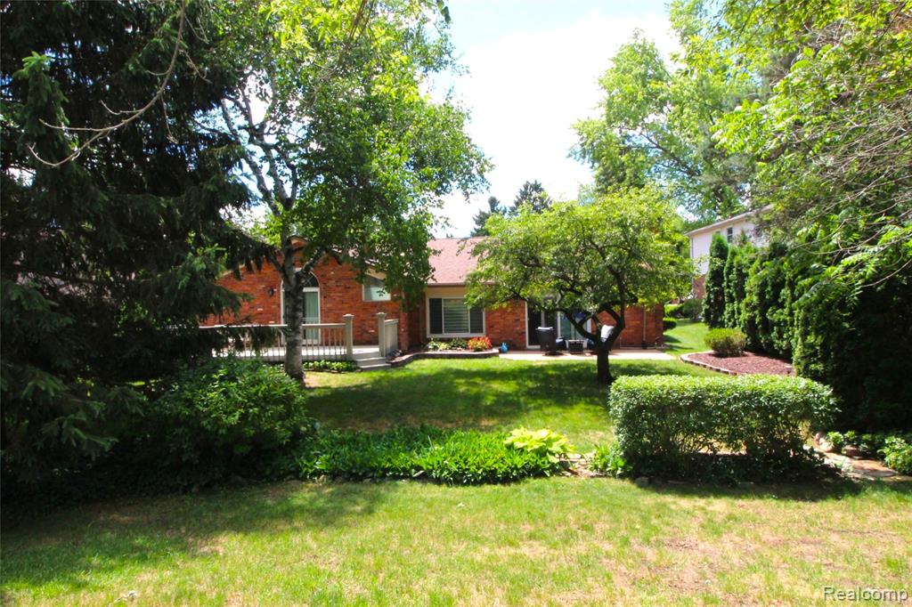 41784 Ladywood Drive, Northville, MI 48168 — Photo 25