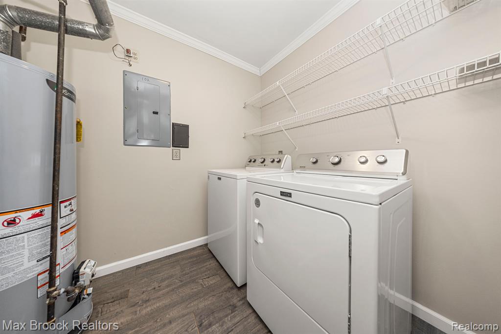 6689 W Ridgefield Circle, West Bloomfield, MI — Photo 28