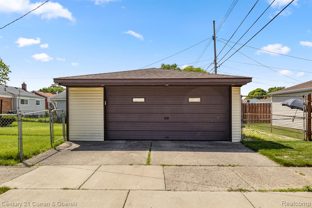 589 HELEN Street, Garden City, MI — Photo 35