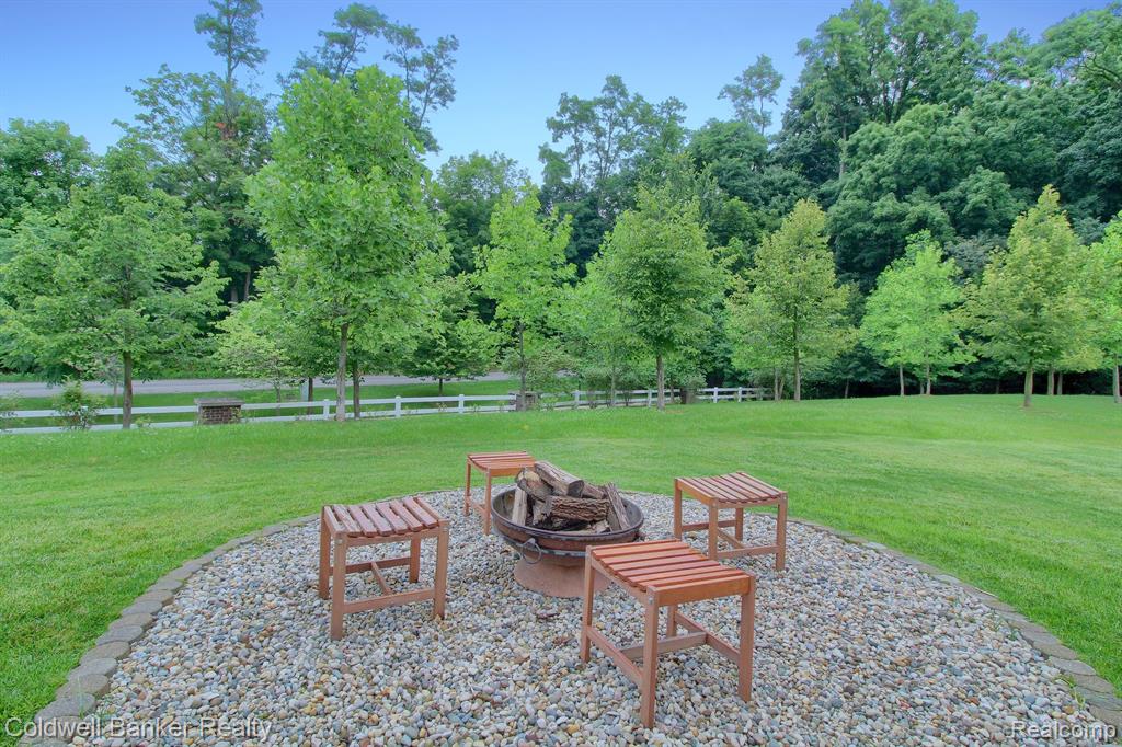 44298 BILLINGS Drive, Novi, MI 48377 — Photo 42