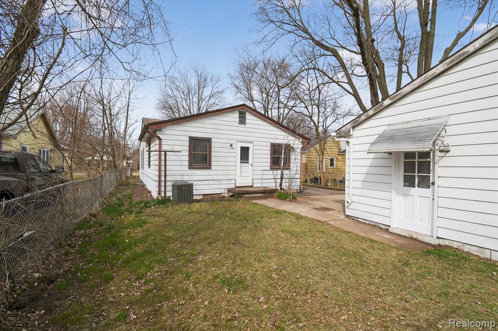 626 Bagley Avenue, Ypsilanti, MI 48198 — Photo 32