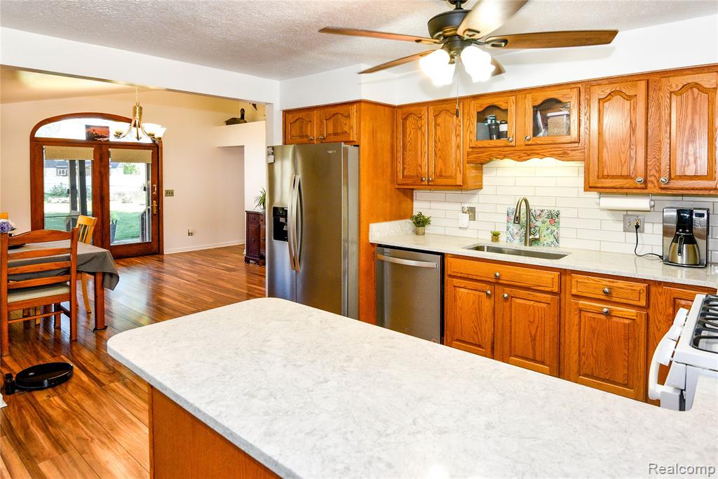 47940 Mallard Drive, Chesterfield, MI 48047 — Photo 16