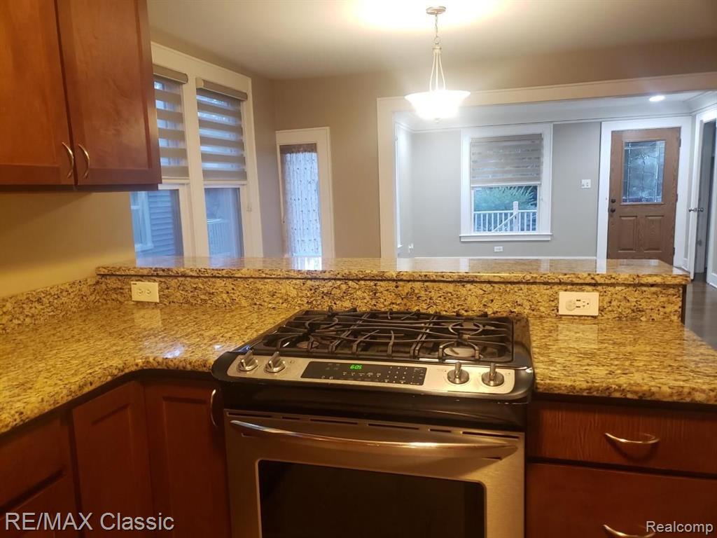 617 E 3RD Street, Royal Oak, MI 48067 — Photo 10