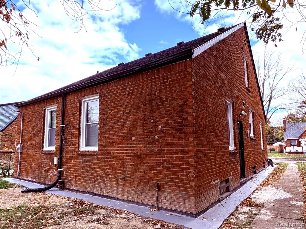 10029 Balfour Road, Detroit, MI 48224 — Photo 8