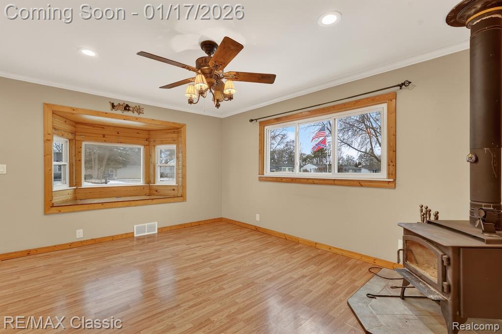 7346 S Shaker Drive, Waterford, MI 48327 — Photo 5
