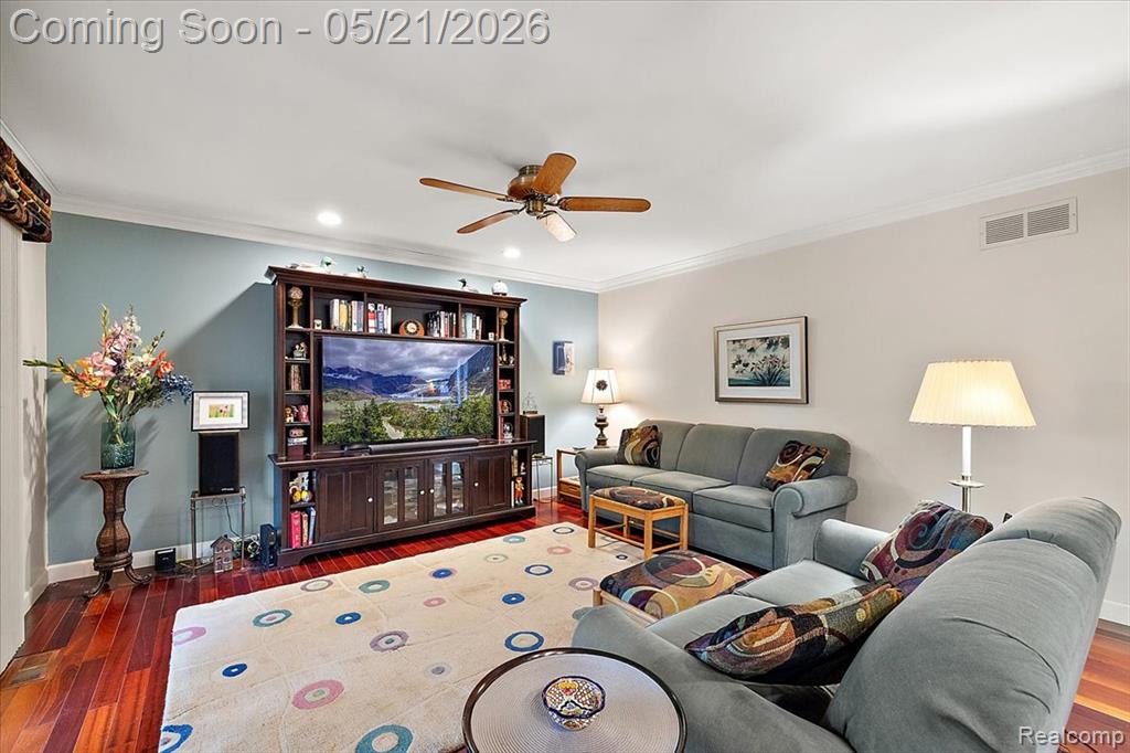 33891 Yorkridge Street, Farmington, MI 48331 — Photo 30
